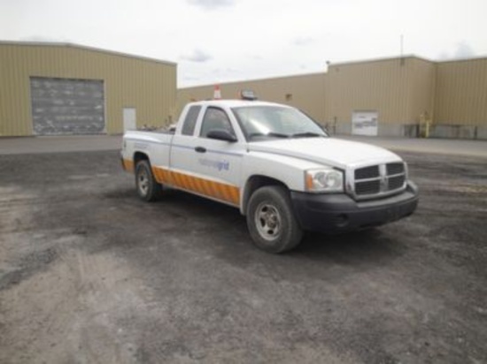 2007 Dodge Dakota 4x4 Extended-Cab Pickup Truck,