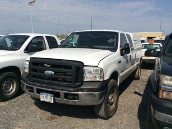 2007 Ford F350 4x4 Crew-Cab Pickup Truck,